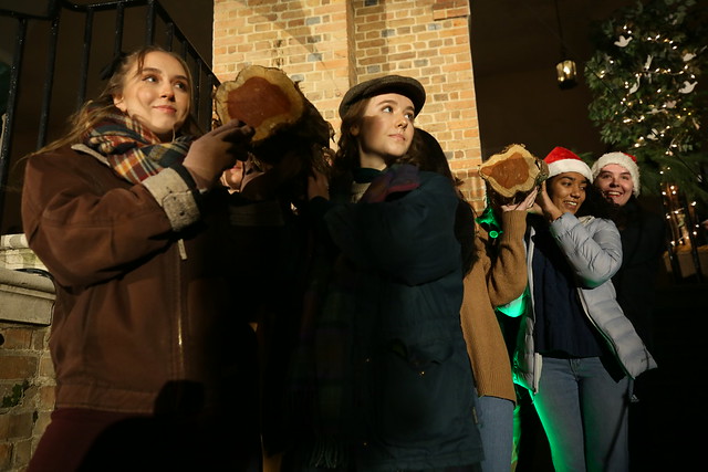 Hundreds of members of the William & Mary community gathered at the Wren Building for the university’s annual Yule Log ceremony.