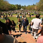 The Sunken Garden was filled with attendees having lunch and taking part in the student organizations showcase.